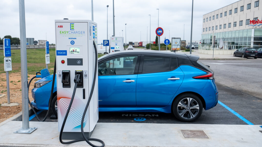 Estación de Carga Zunder en Torrent (dirección Alicante)