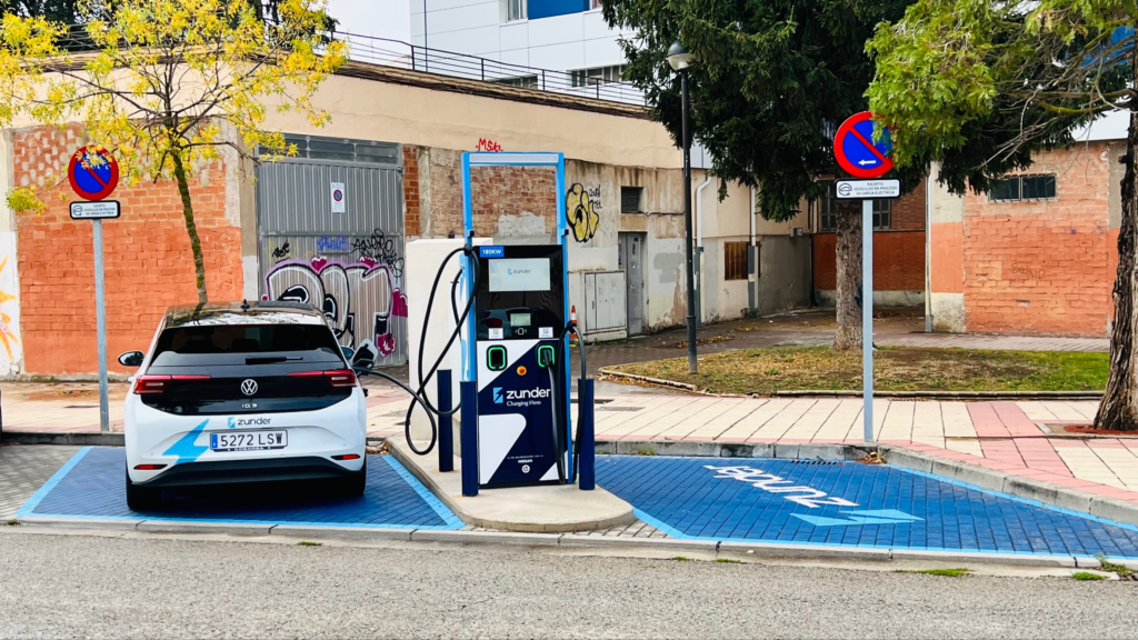 Estaciones Urbanas de carga Ultra-rápida de Zunder en Burgos.