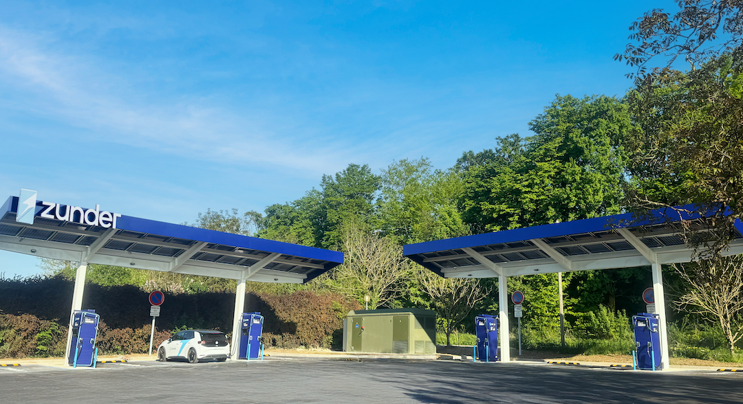 Station de Recharge Ultra-Rapide Zunder à Maulan
