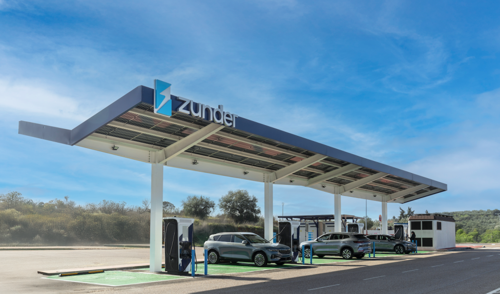 Estación de Carga Ultrarrápida de Zunder en San Pedro de Mérida