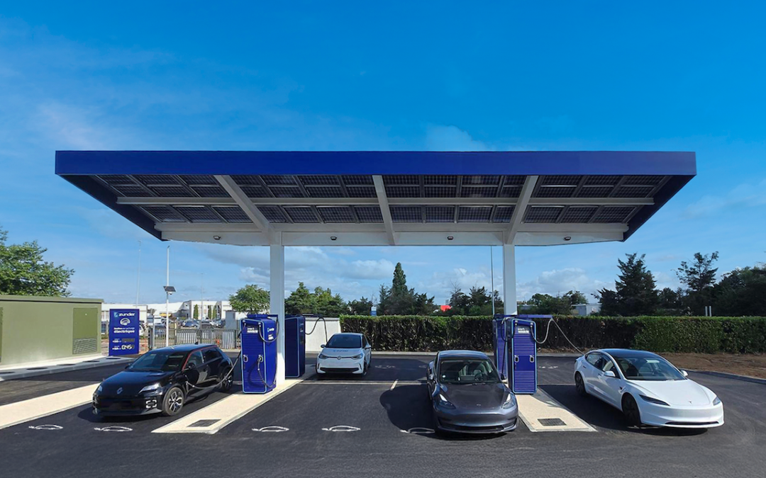 Station de Recharge Ultra-Rapide Zunder à Genas (Rhône)