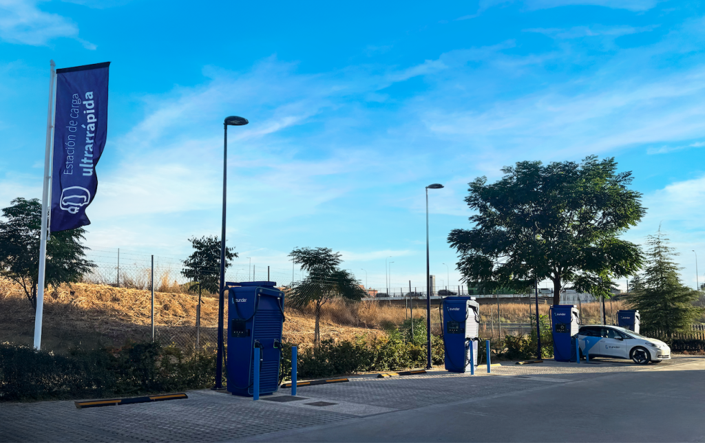 Estación de Carga Ultrarrápida de Zunder en Alcalá de Henares