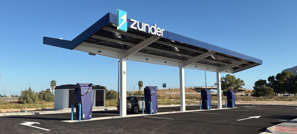 Estación de Carga Ultrarrápida de Zunder en Cox, Alicante