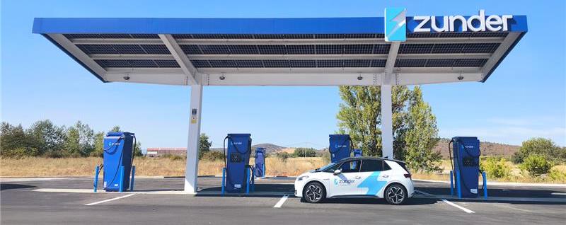 Estación de Carga Ultrarrápida de Zunder en Quintanilla de Urz